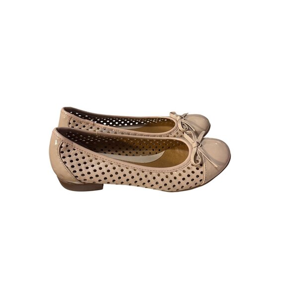 Eurosoft 6.5 Pink Patent Ballet Flats With Perforated Design & Bow Accent - Picture 3 of 7